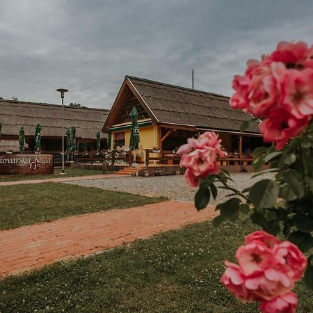 Vukovarska Kuca Hotel Esterno foto